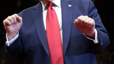 The US president reaches a historic milestone while remaining at the center of major domestic and international developments.